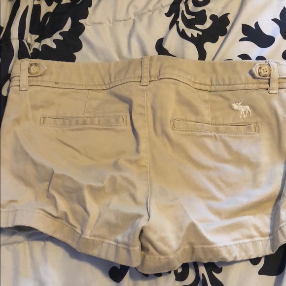 Tan abercrombie and fitch khaki shorts size 00 - Picture 2 of 3
